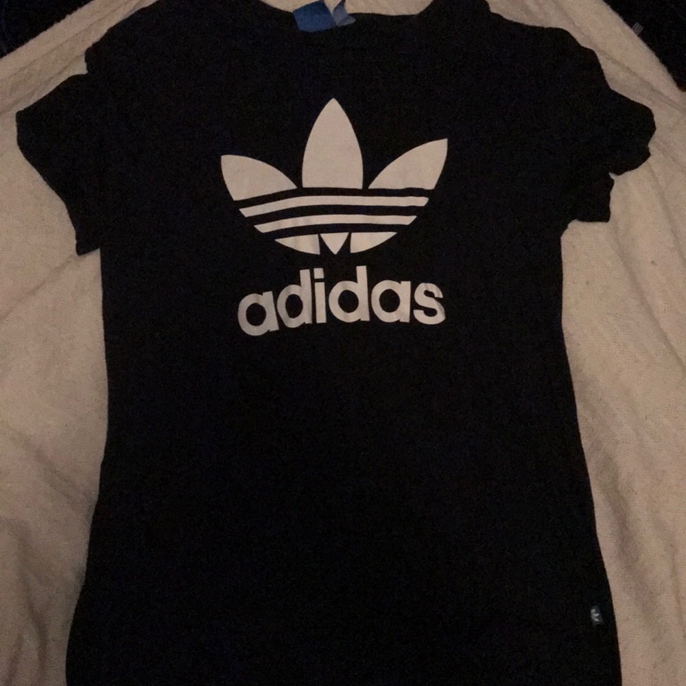 Adidas tee